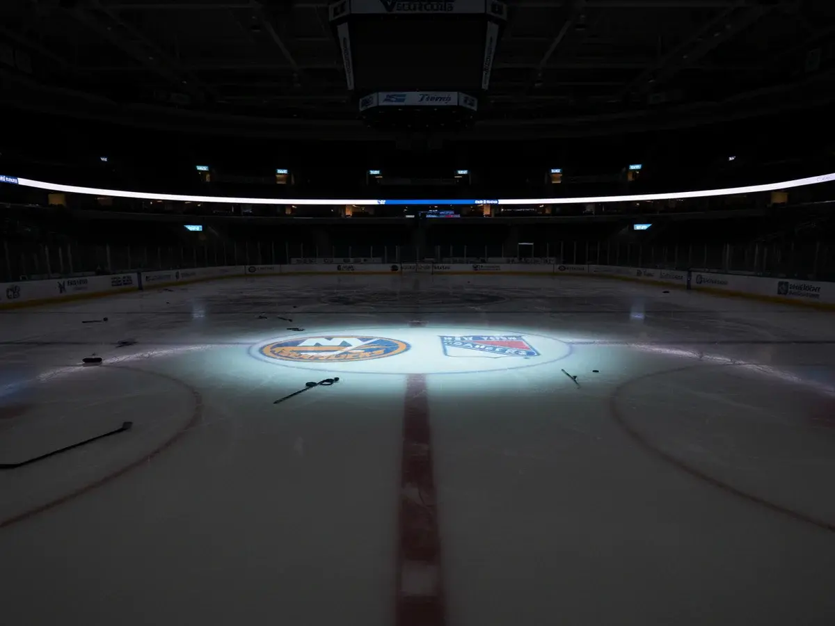 НХЛ: У захоплюючому нью-йоркському дербі перевагу здобули Айлендерс