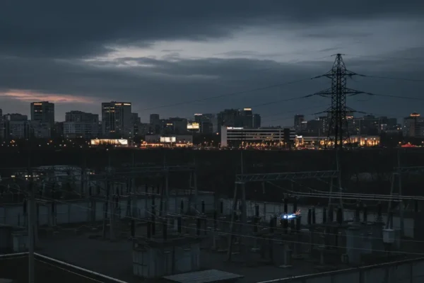 Шмигаль попереджає про можливе погіршення графіків відключень електропостачання в Україні