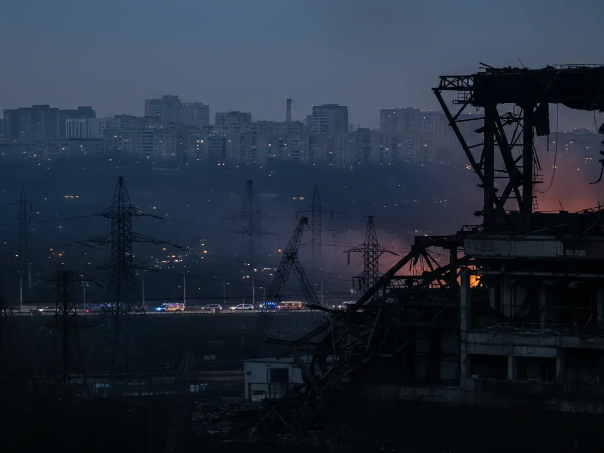 Зміни у графіках відключення електроенергії в частині Києва через атаку на Дарницьку ТЕЦ