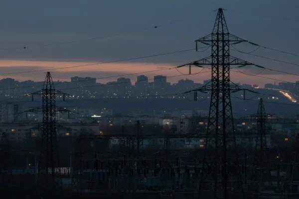 Актуальні графіки відключень електроенергії в Україні на 9 лютого: аварійні знеструмлення в декількох областях