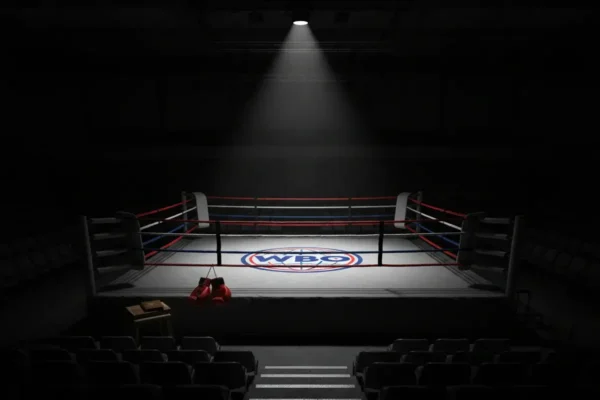 Леннокс Льюїс висловив свої думки щодо можливостей нинішнього чемпіона WBO