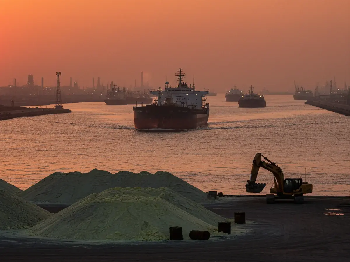 Блокада Ормузької протоки призвела до критичного дефіциту сірки на світовому ринку