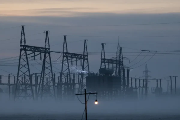 Укренерго оголосило про плани щодо енергетичних відключень у неділю