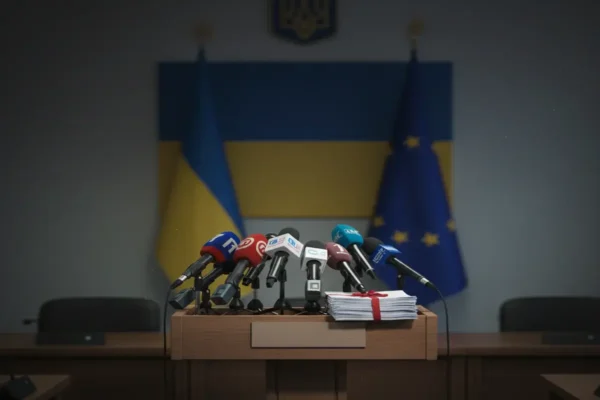 Ексглава бронетанкового заводу визнала свою провину у справі про розтрату коштів, повідомляє САП