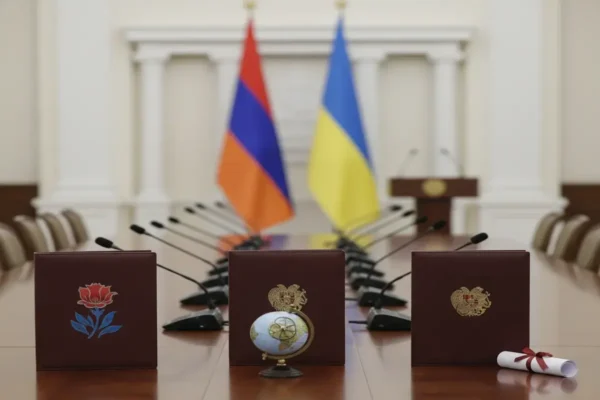 Зеленський окреслив три основні цілі свого візиту до Вірменії